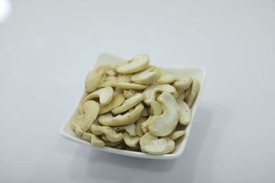 Cashew_Joint Halfs(2 pieces)